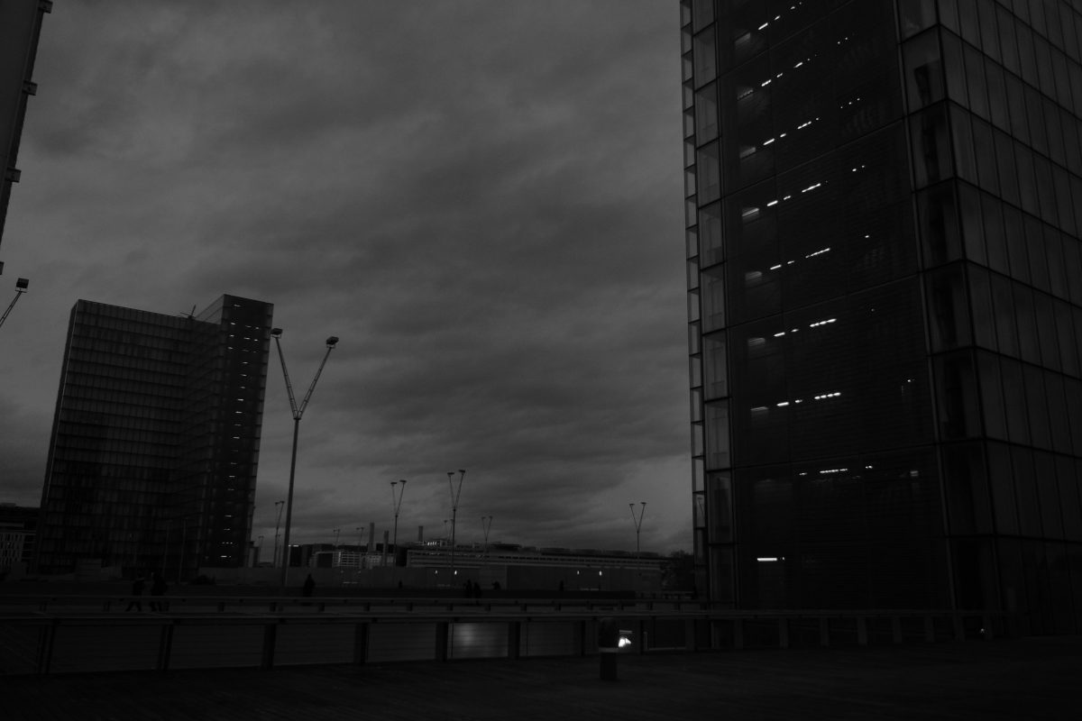 Grey levels of Black and White